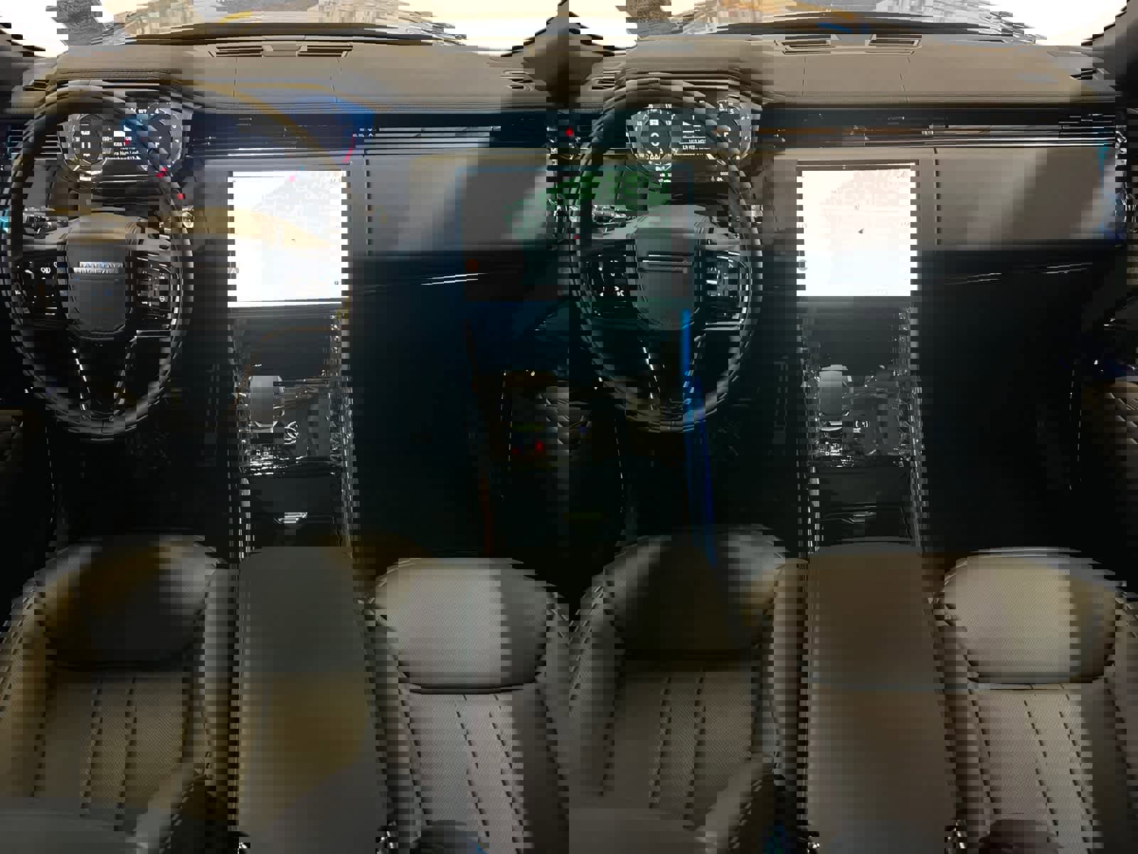 New 2025 Land Rover Range Rover Sport Dynamic SE image 10