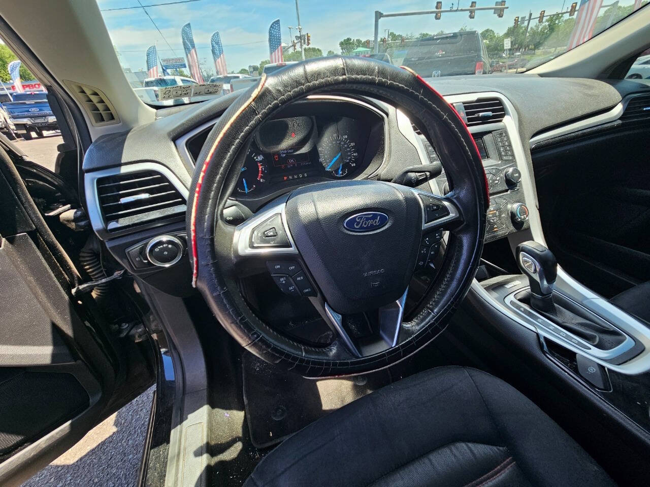 Used 2013 Ford Fusion SE FWD image 4