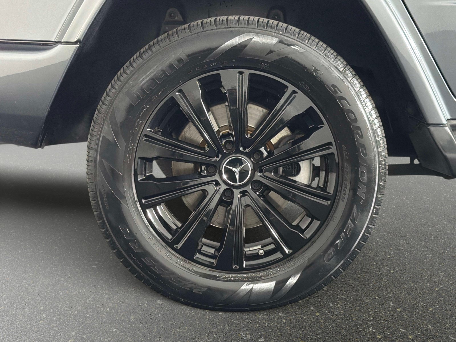 Used 2021 Mercedes-Benz G 550 image 16