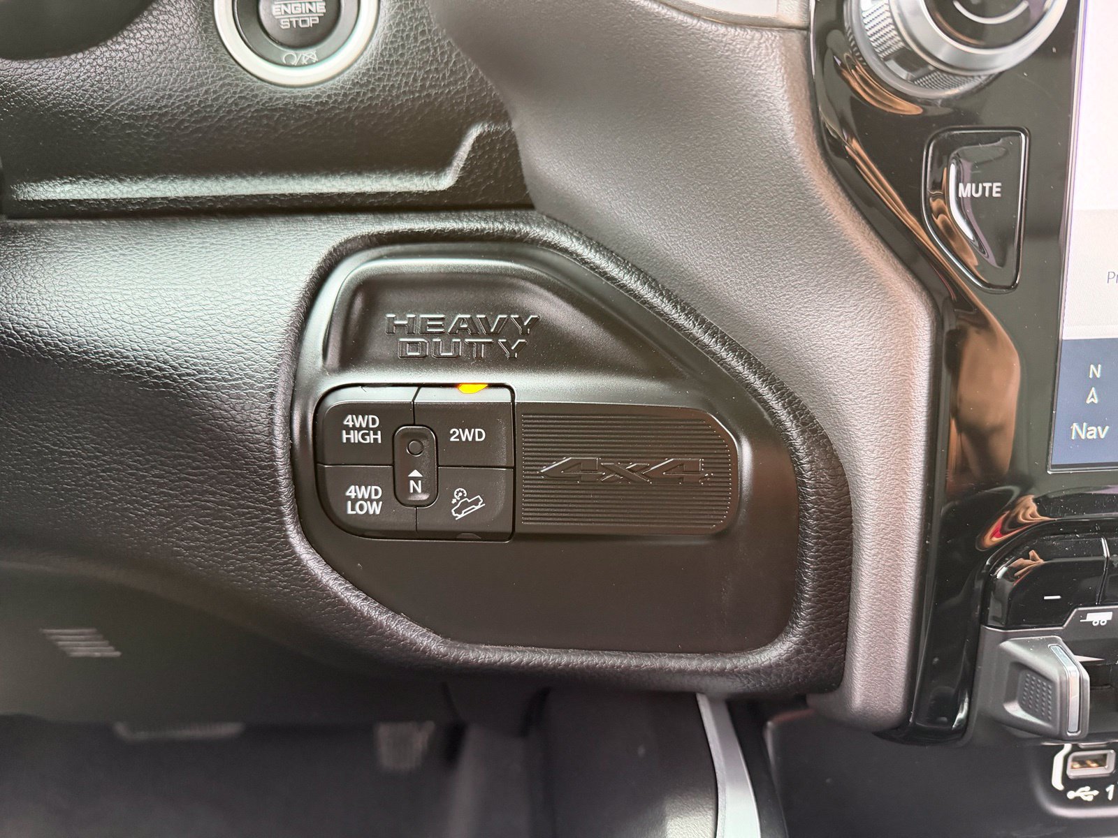 Used 2022 RAM 2500 Lone Star w/ Night Edition AWD/4WD image 18