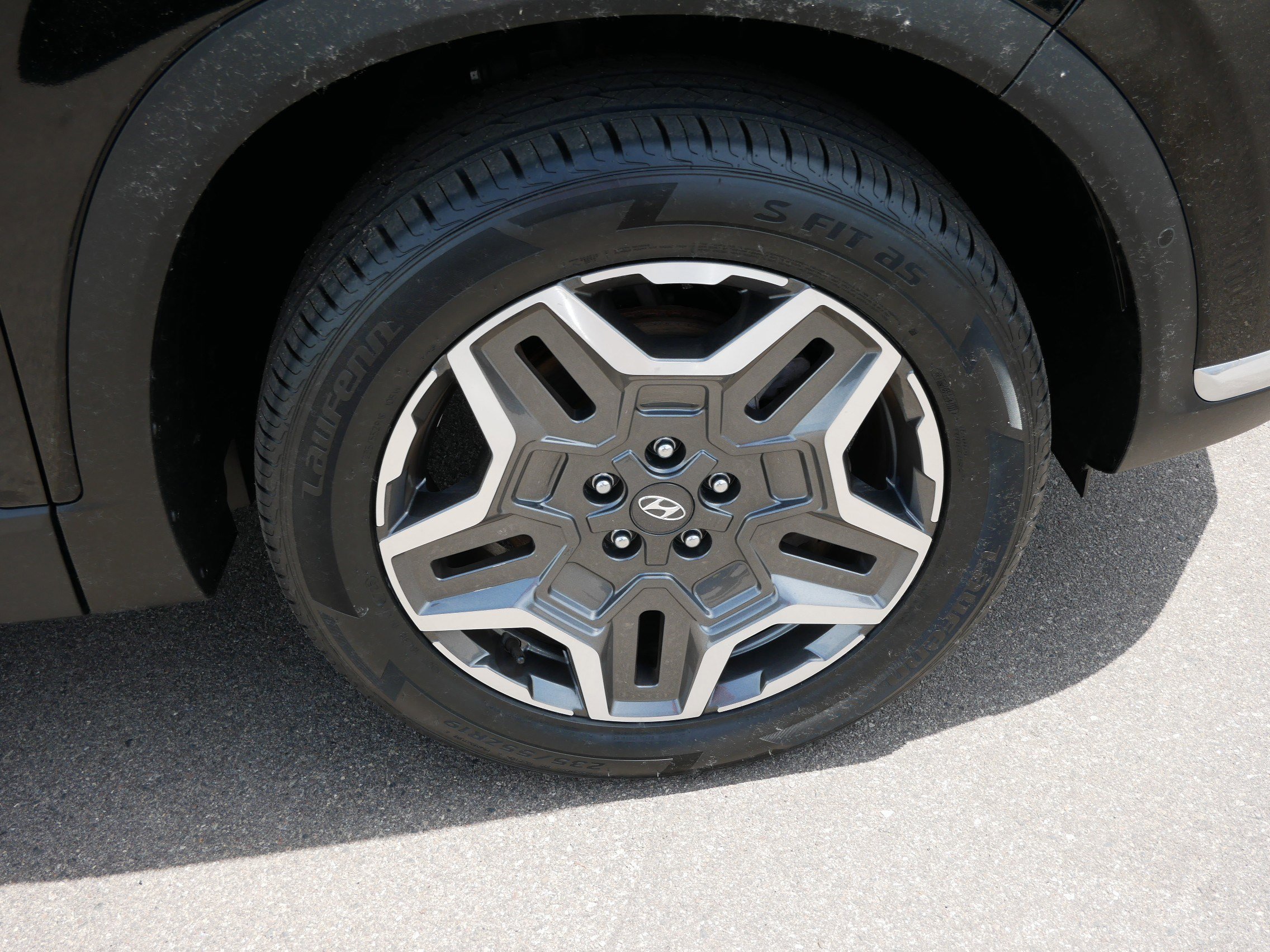 Certified 2023 Hyundai Santa Fe Limited AWD/4WD image 15