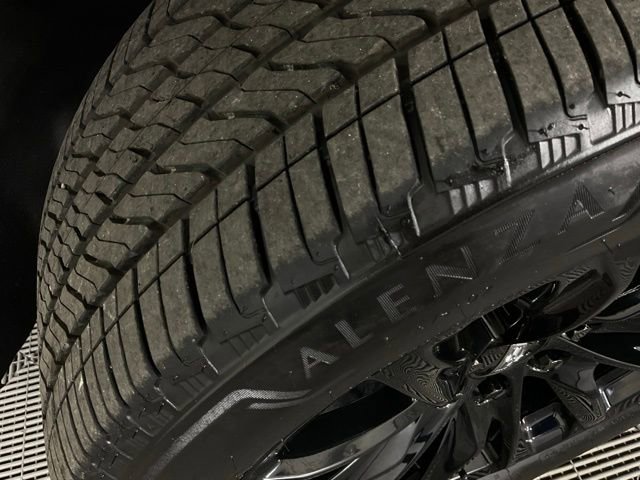 Used 2022 Cadillac Escalade Sport Platinum w/ LPO, ONYX Package image 35