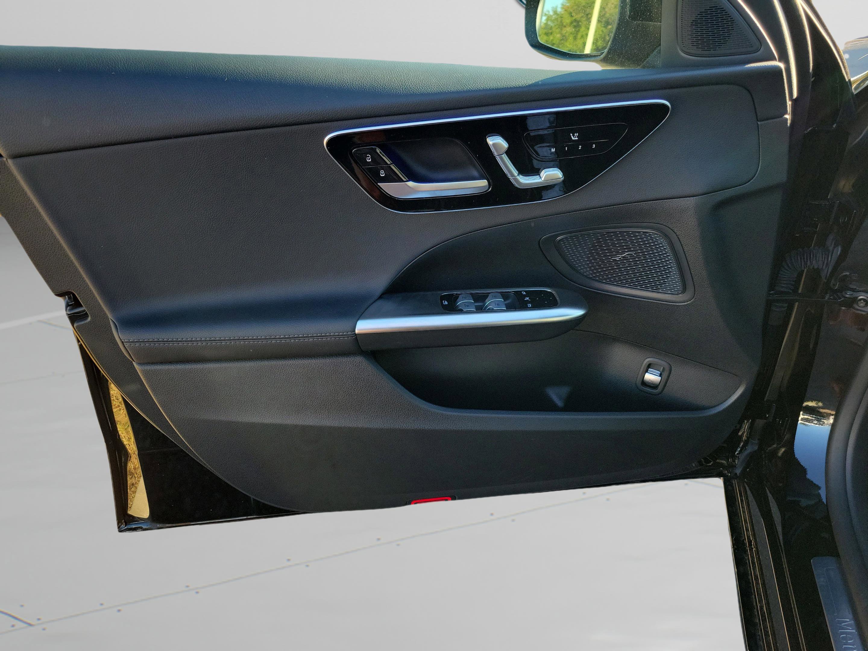 Certified 2025 Mercedes-Benz C 300 Sedan image 17