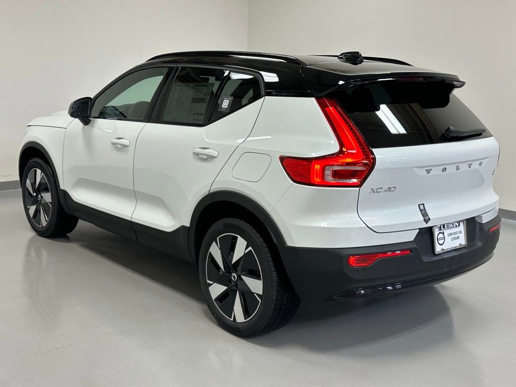 New 2024 Volvo XC40 Recharge Core w/ Protection Package Premier image 8