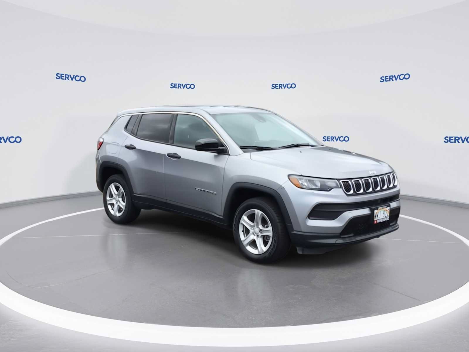 Used 2023 Jeep Compass Sport AWD/4WD image 2