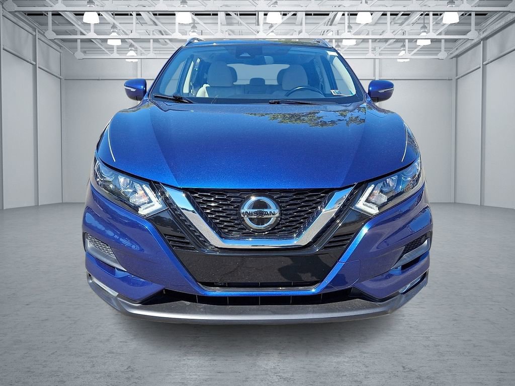 Used 2020 Nissan Rogue Sport SV w/ All-Weather Package AWD/4WD image 2