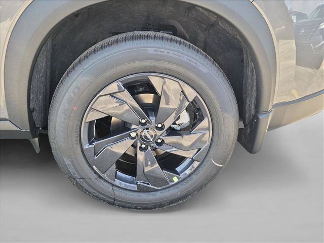 New 2027 Nissan Rogue SV FWD image 9