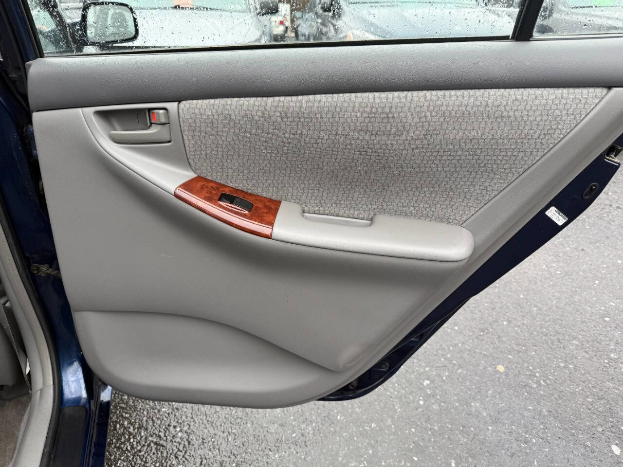 Used 2004 Toyota Corolla CE FWD image 28