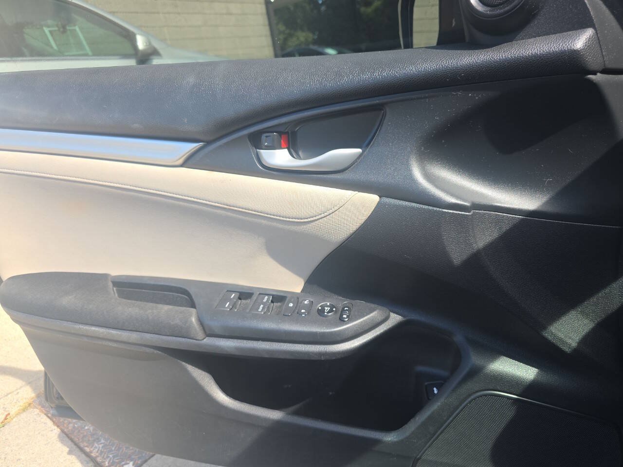Used 2018 Honda Civic EX image 10