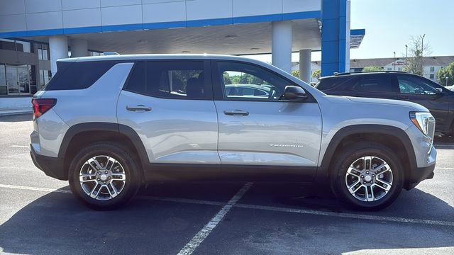 Used 2025 GMC Terrain Elevation image 8