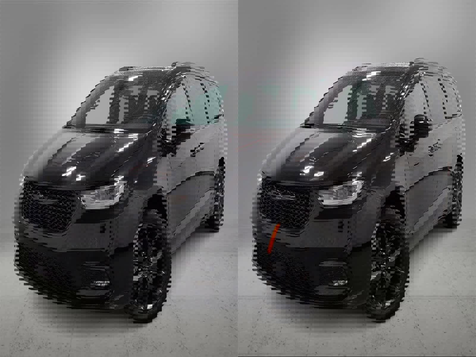 Used 2023 Chrysler Pacifica Limited w/ S Appearance Package