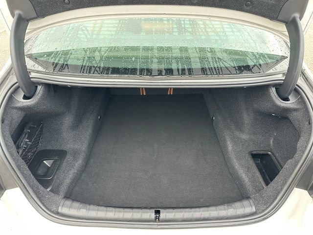 Used 2022 BMW 530i w/ Convenience Package RWD image 30