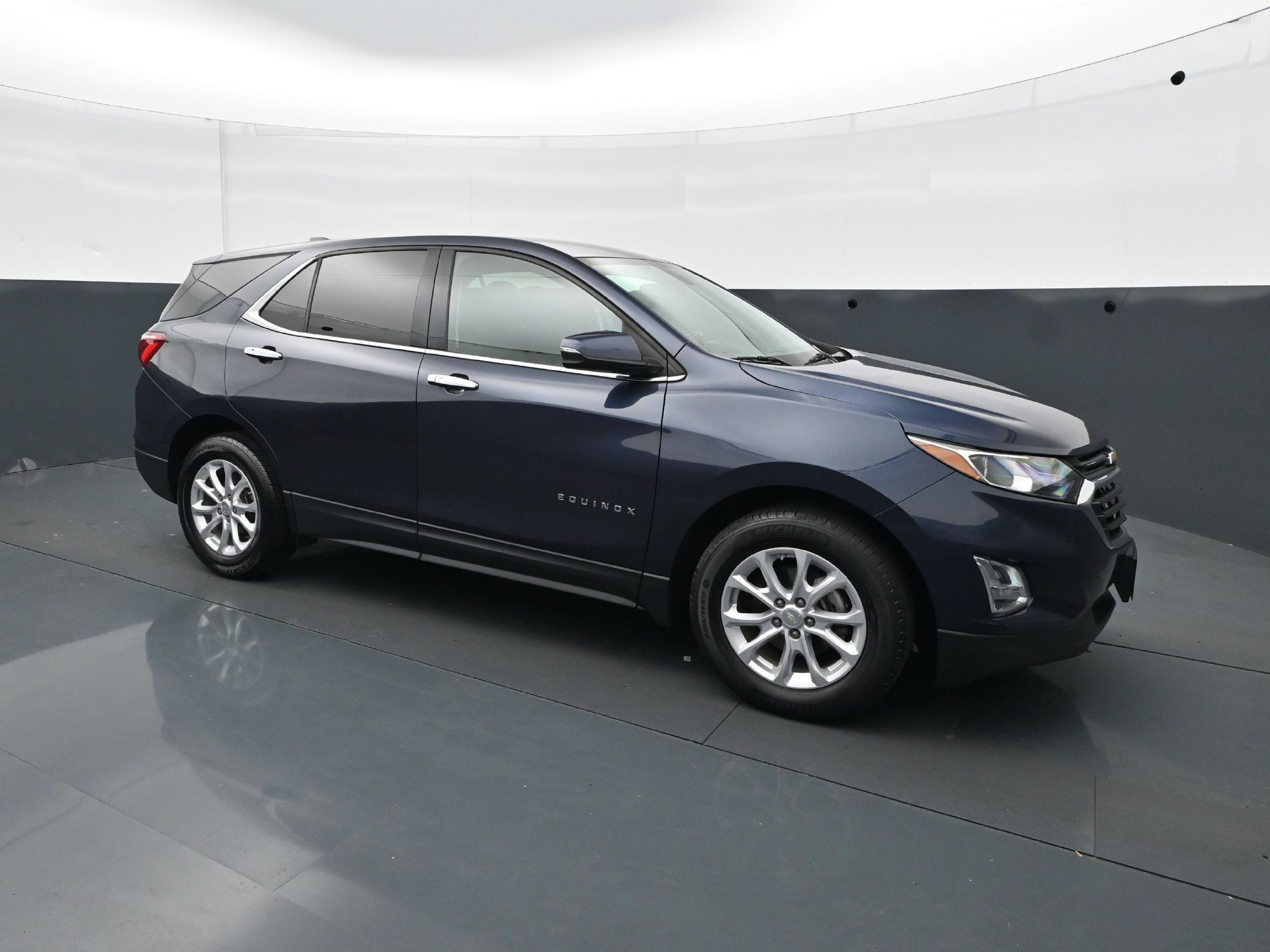 Used 2018 Chevrolet Equinox LT FWD image 9