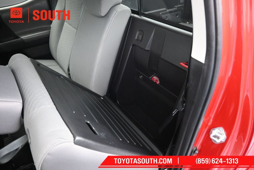 Used 2023 Toyota Tacoma SR5 AWD/4WD image 25