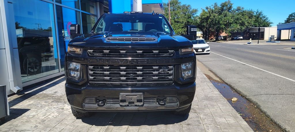 Used 2021 Chevrolet Silverado 2500 Custom w/ Custom Value Package image 2