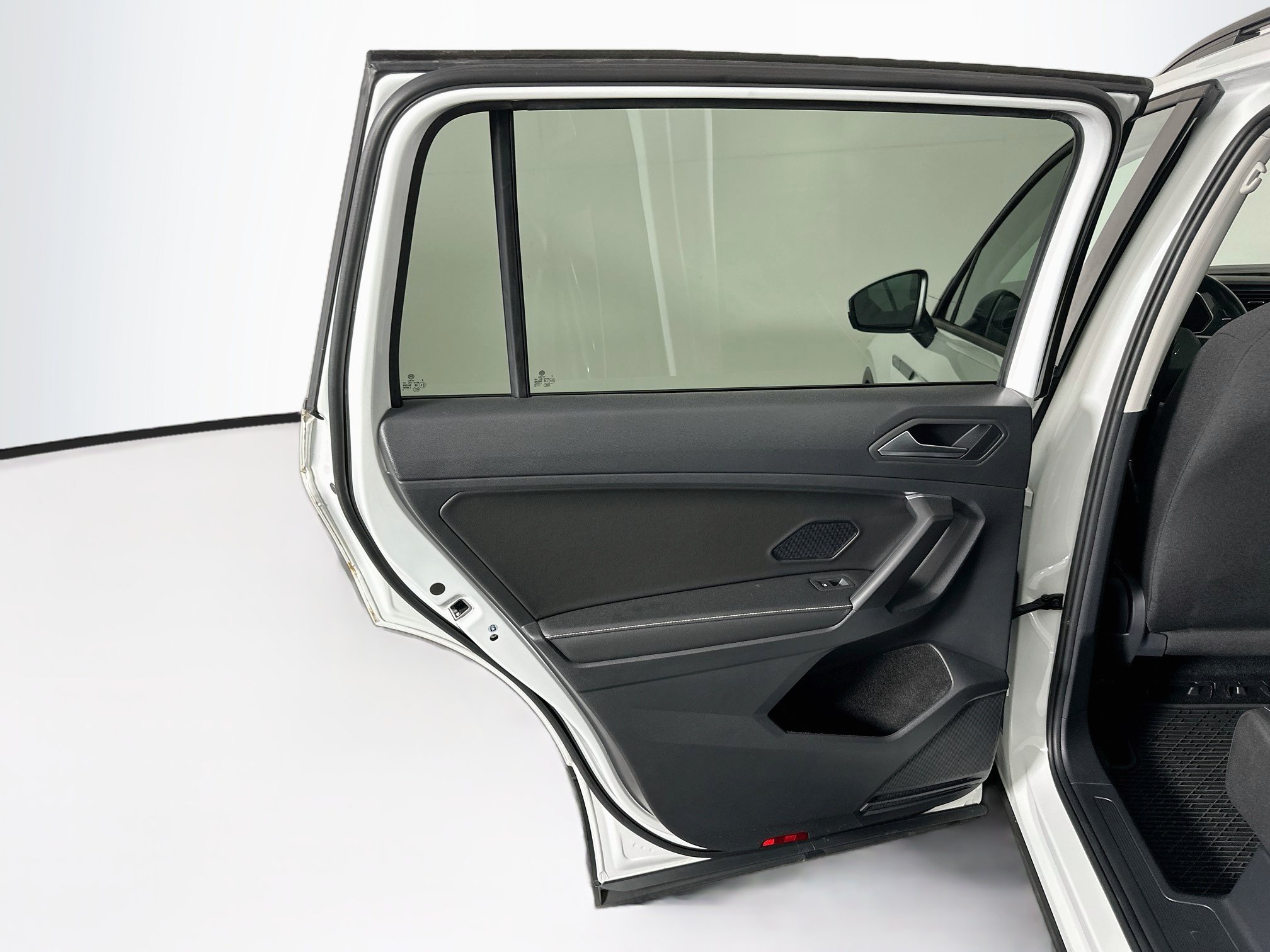 Used 2023 Volkswagen Tiguan S FWD image 24