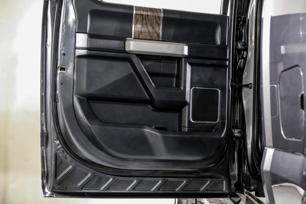 Used 2019 Ford F250 Lariat w/ Lariat Ultimate Package AWD/4WD image 37