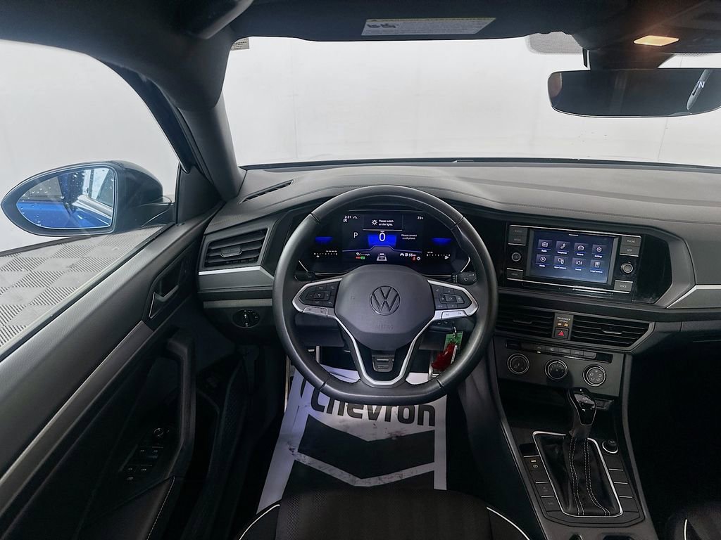 Used 2023 Volkswagen Jetta Sport image 21