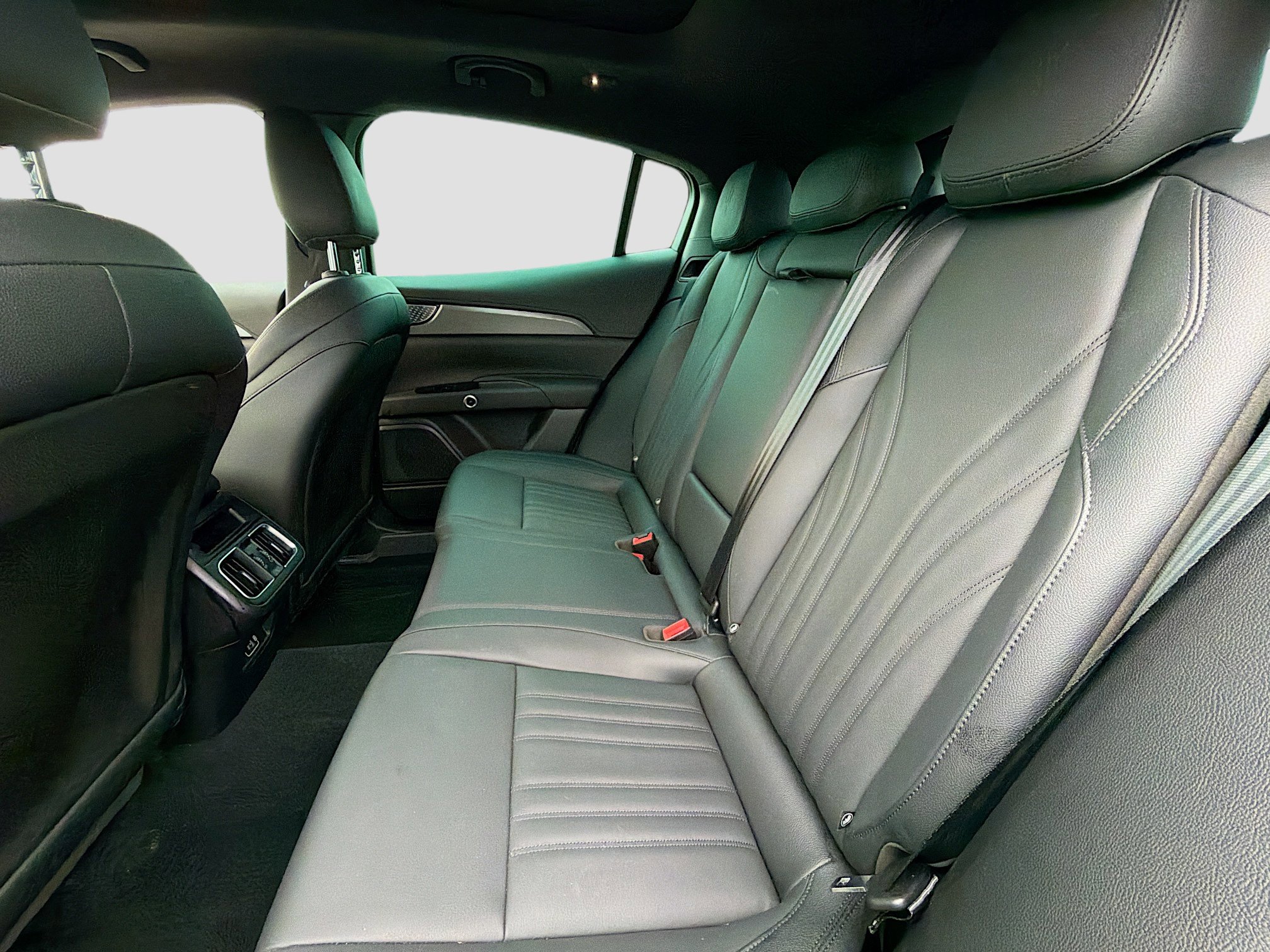 Certified 2024 Maserati Grecale GT image 21