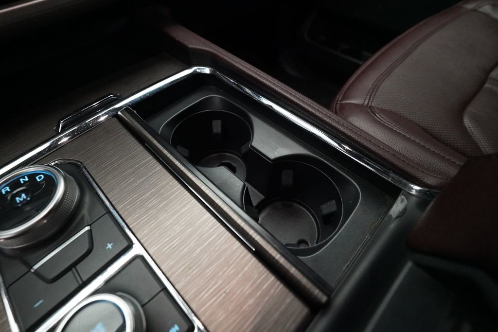 Used 2024 Ford Expedition Limited image 17