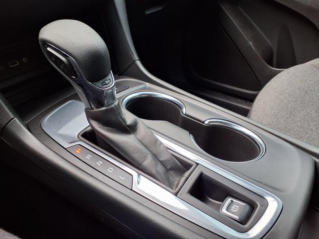Used 2024 Chevrolet Equinox LT FWD image 30