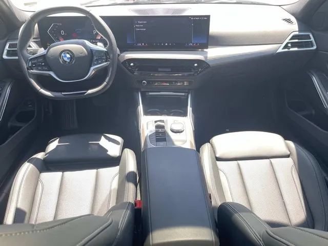 Used 2025 BMW 330i xDrive Sedan AWD/4WD image 17