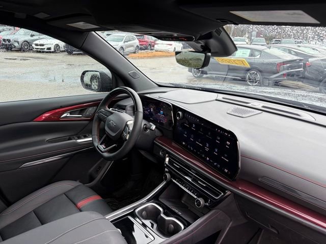 Used 2024 Chevrolet Traverse RS w/ LPO, Floor Liner Package image 32