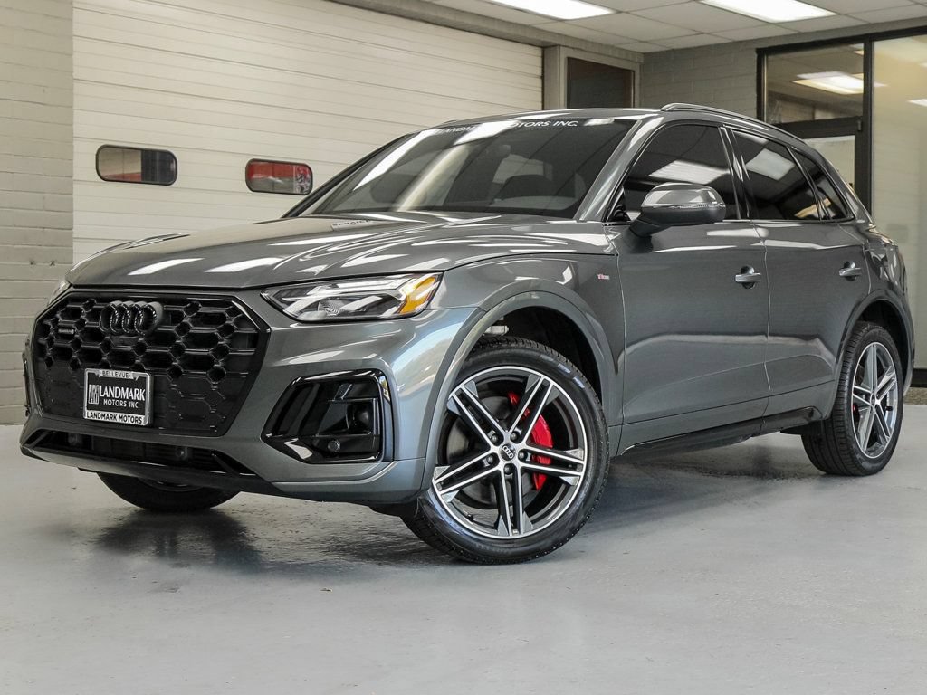 Used 2024 Audi Q5 e Premium Plus w/ Premium Plus Package AWD/4WD image 2