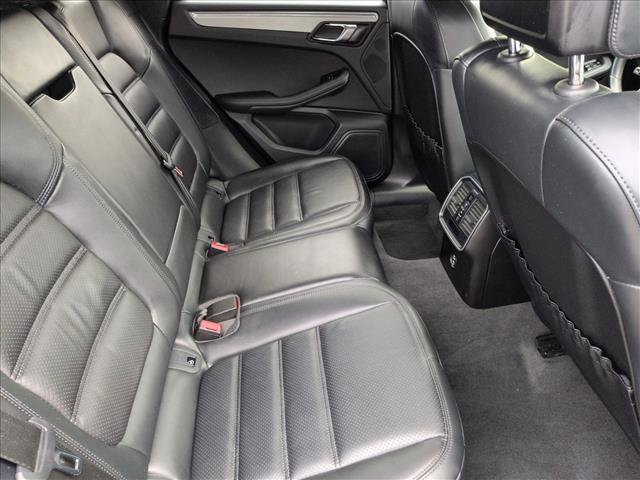 Used 2023 Porsche Macan S image 20