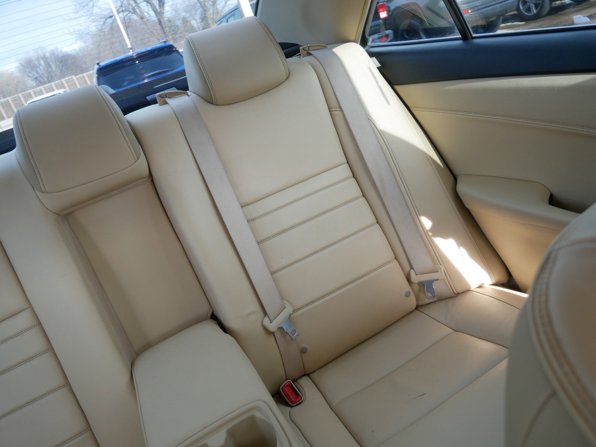 Used 2015 Toyota Camry XLE w/ Moonroof Package image 14