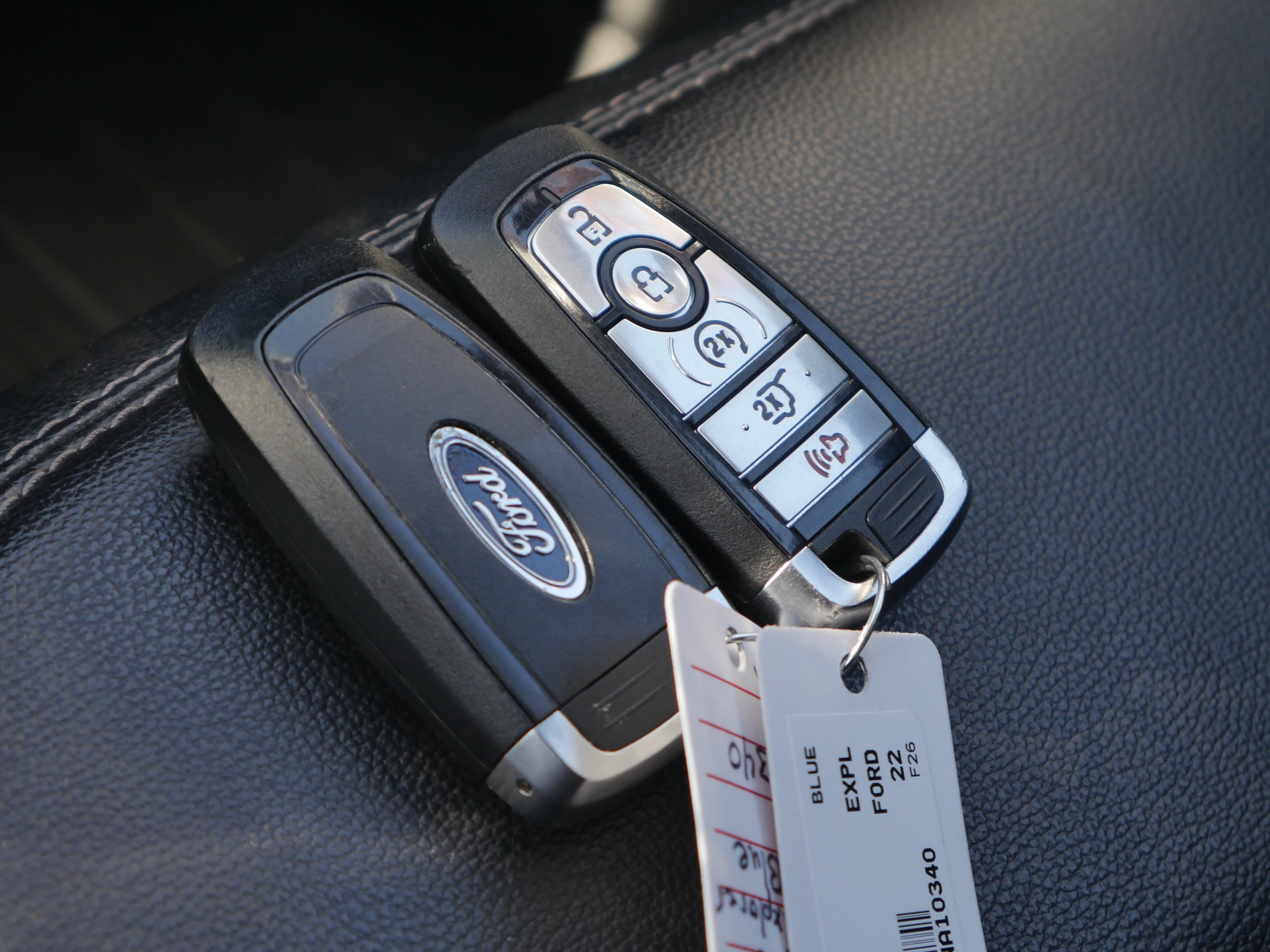 Certified 2022 Ford Explorer Limited AWD/4WD image 36