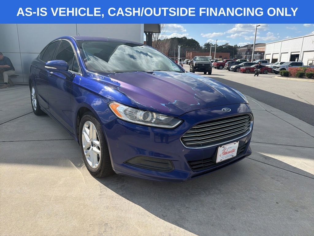 Used 2015 Ford Fusion SE image 1