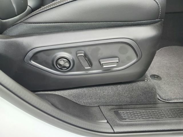 New 2026 Jeep Grand Cherokee L Limited image 32