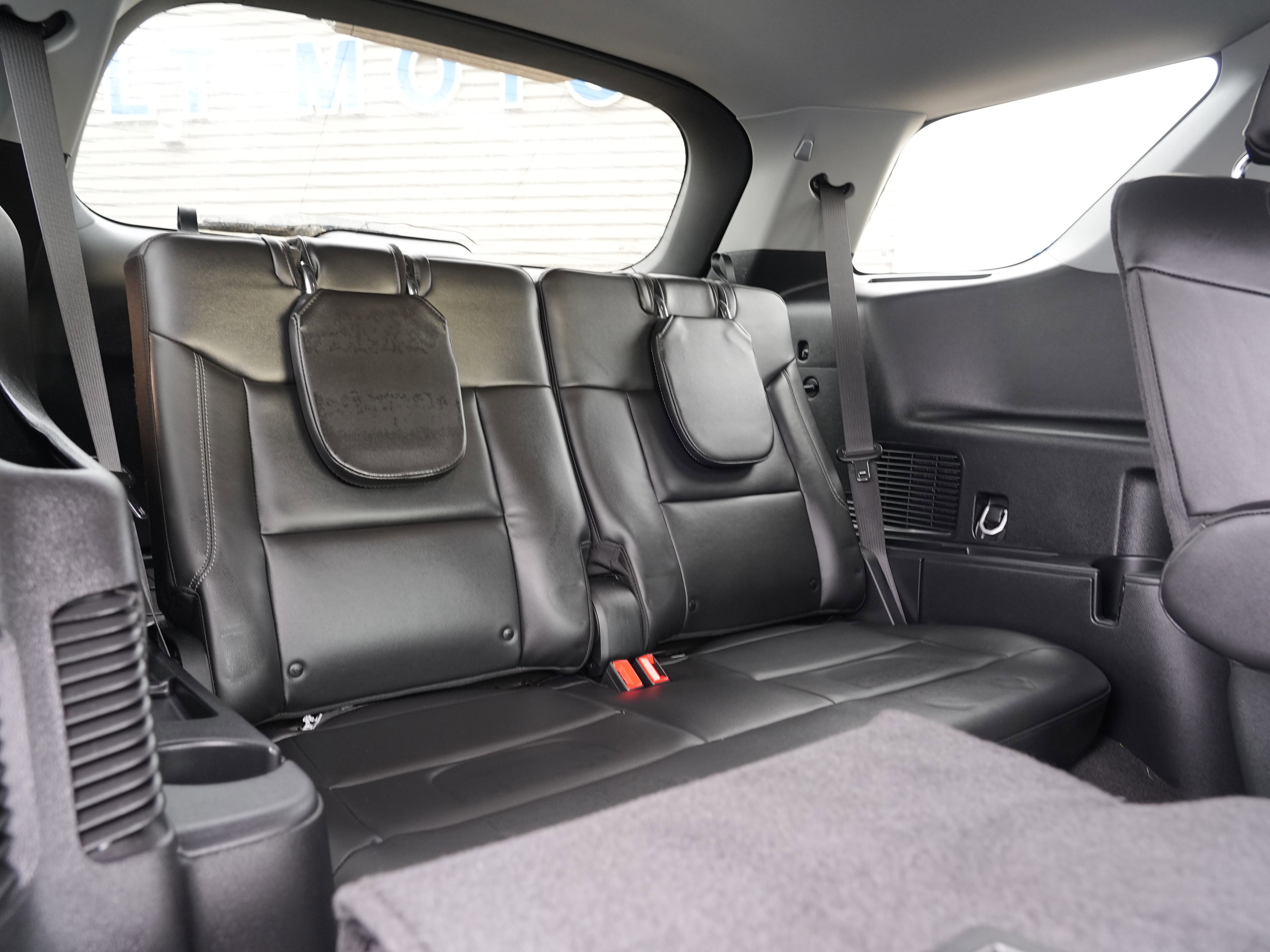 Used 2023 Ford Explorer XLT w/ Equipment Group 202A image 29