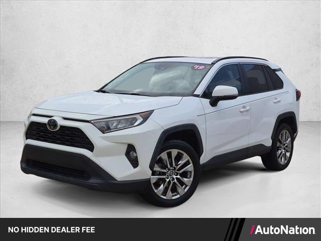 Used 2019 Toyota RAV4 XLE Premium w/ Cold Weather Package FWD image 1