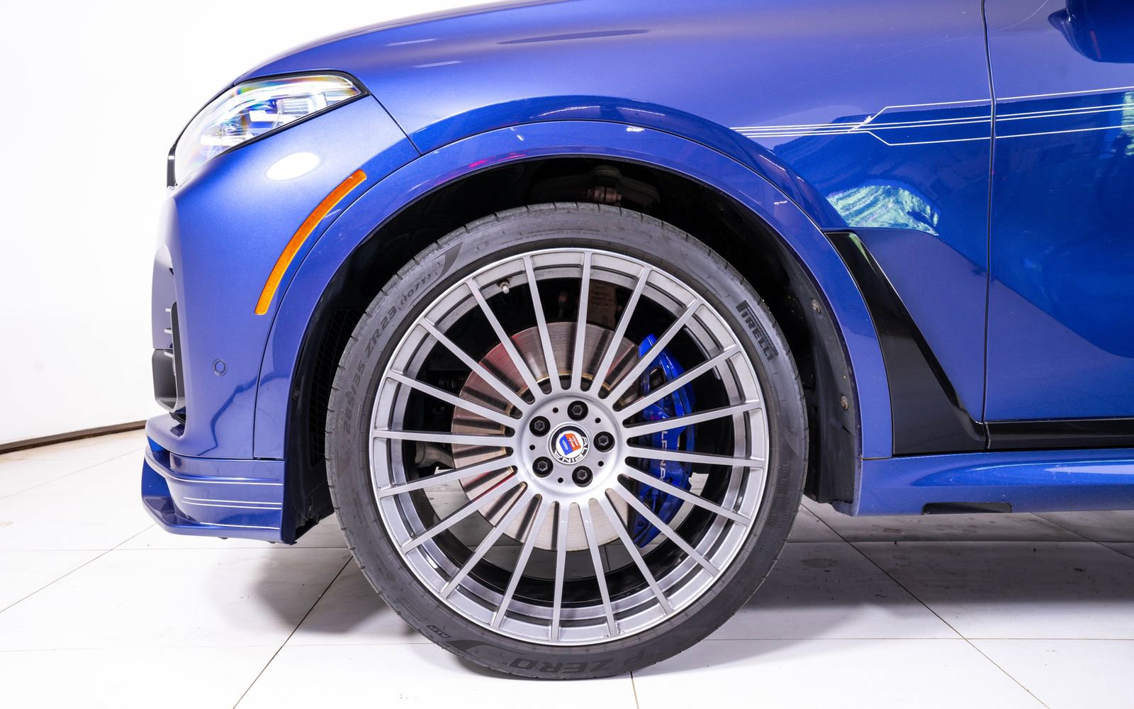 Used 2022 BMW ALPINA XB7 AWD/4WD image 9
