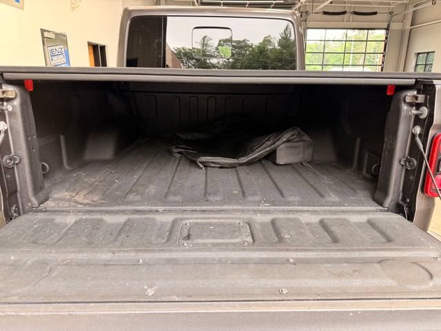 Used 2021 Jeep Gladiator Overland AWD/4WD image 8