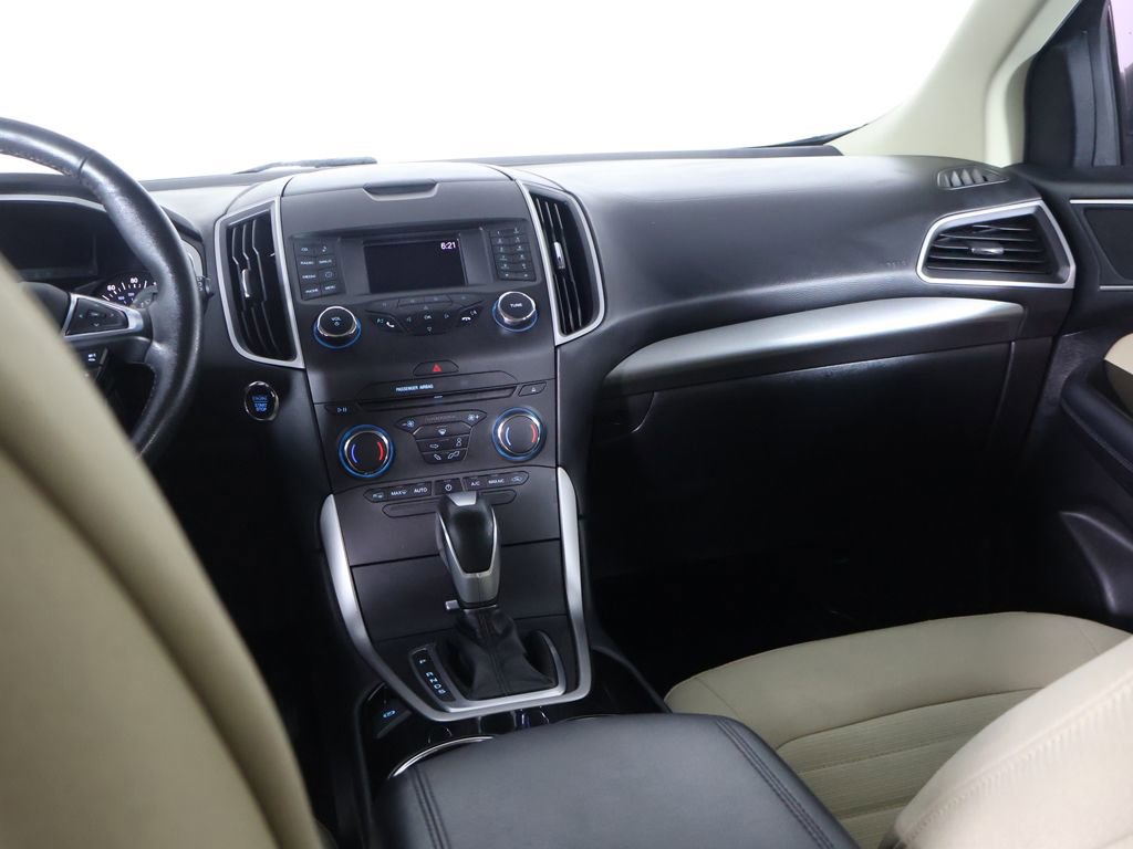 Used 2018 Ford Edge SEL image 28