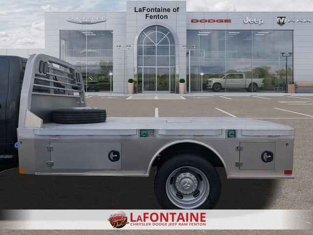 New 2026 RAM 5500 4x4 Crew Cab image 3