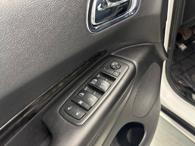 Used 2015 Dodge Durango Limited AWD/4WD image 17