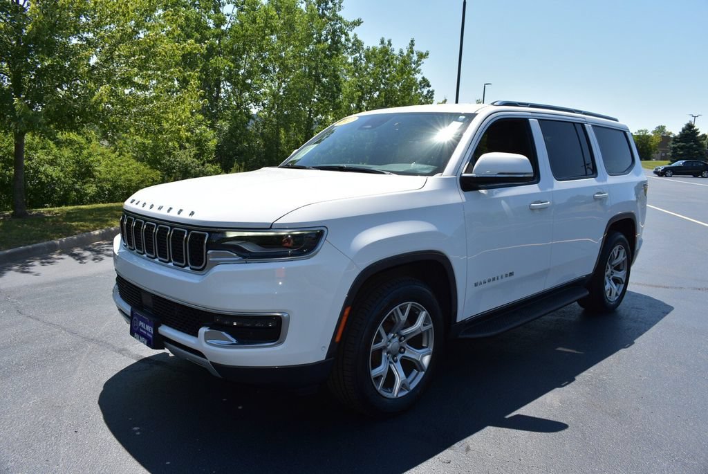 Used 2022 Jeep Wagoneer Series II AWD/4WD image 11