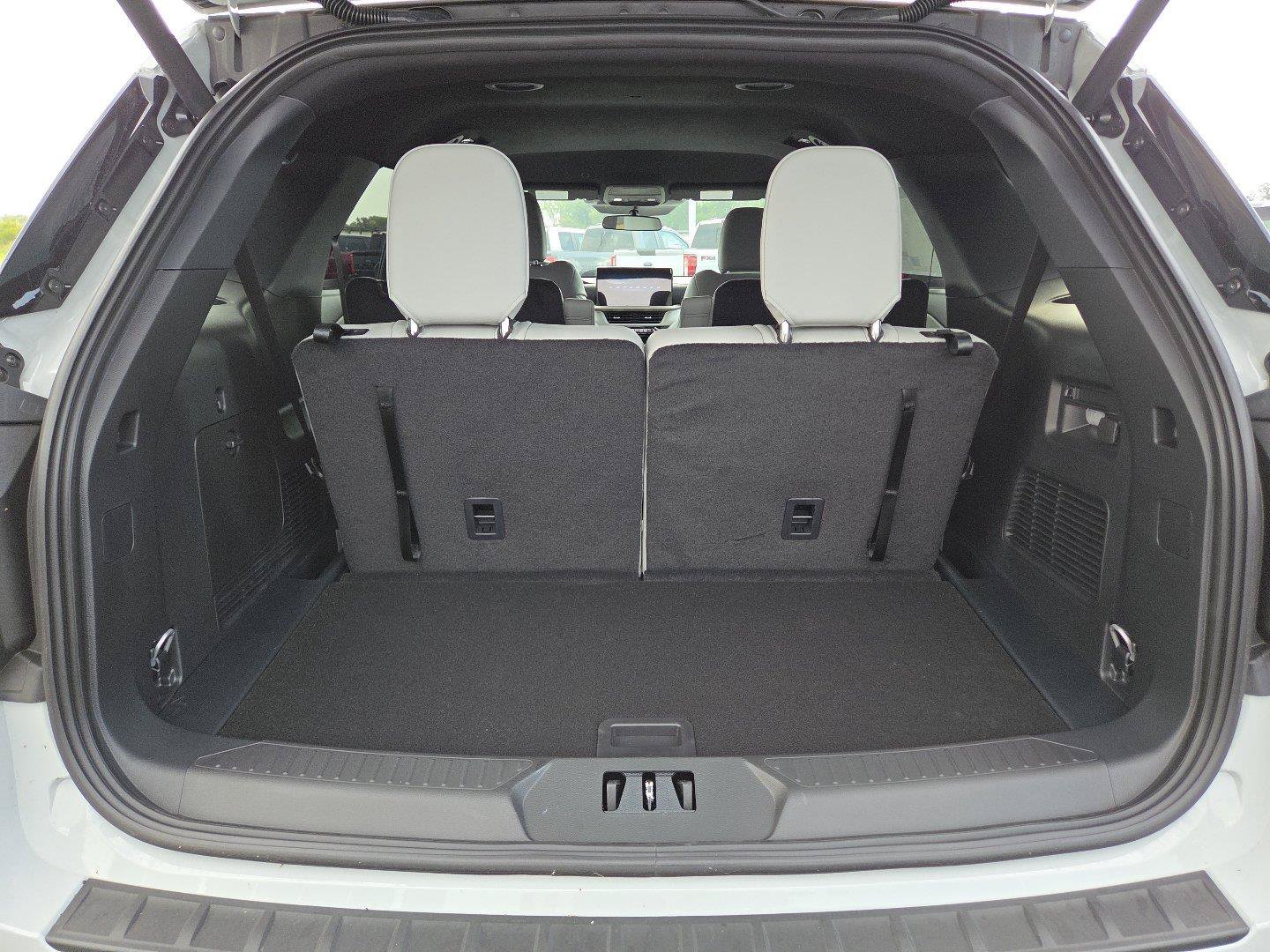 New 2027 Ford Explorer Active w/ Active Comfort Package AWD/4WD image 17