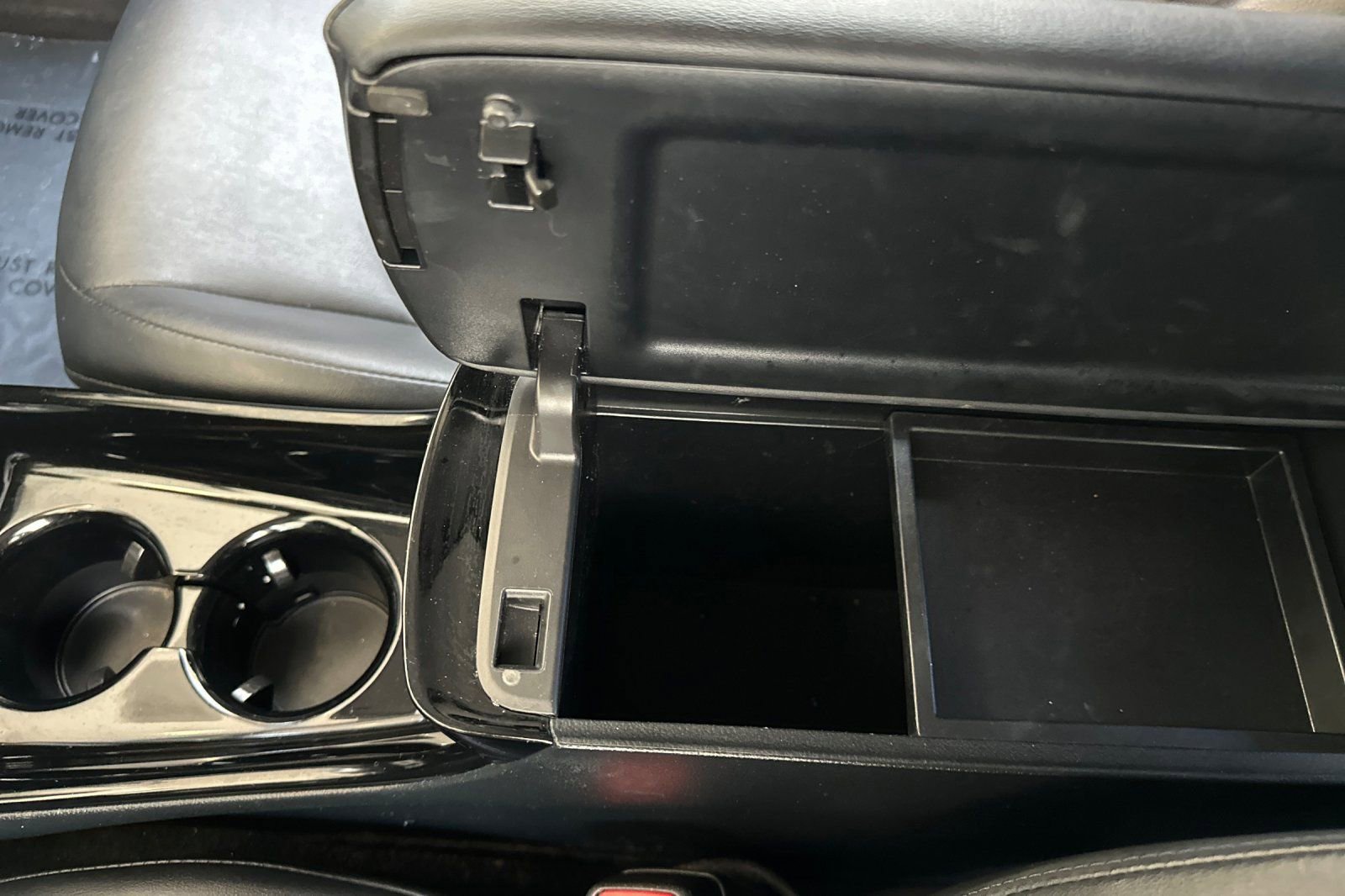 Used 2019 Toyota Prius Prime Premium FWD image 32