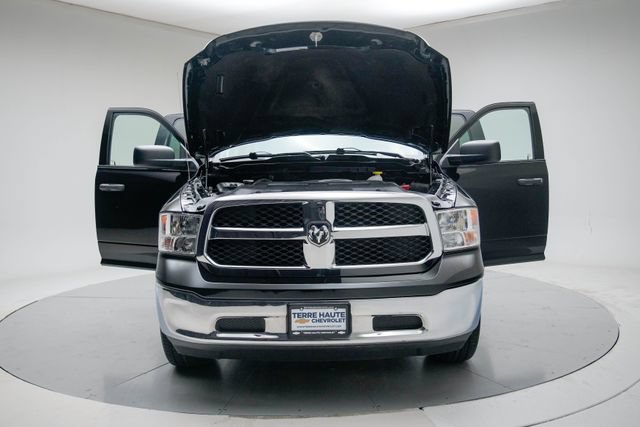 Used 2024 RAM 1500 Classic SLT AWD/4WD image 16