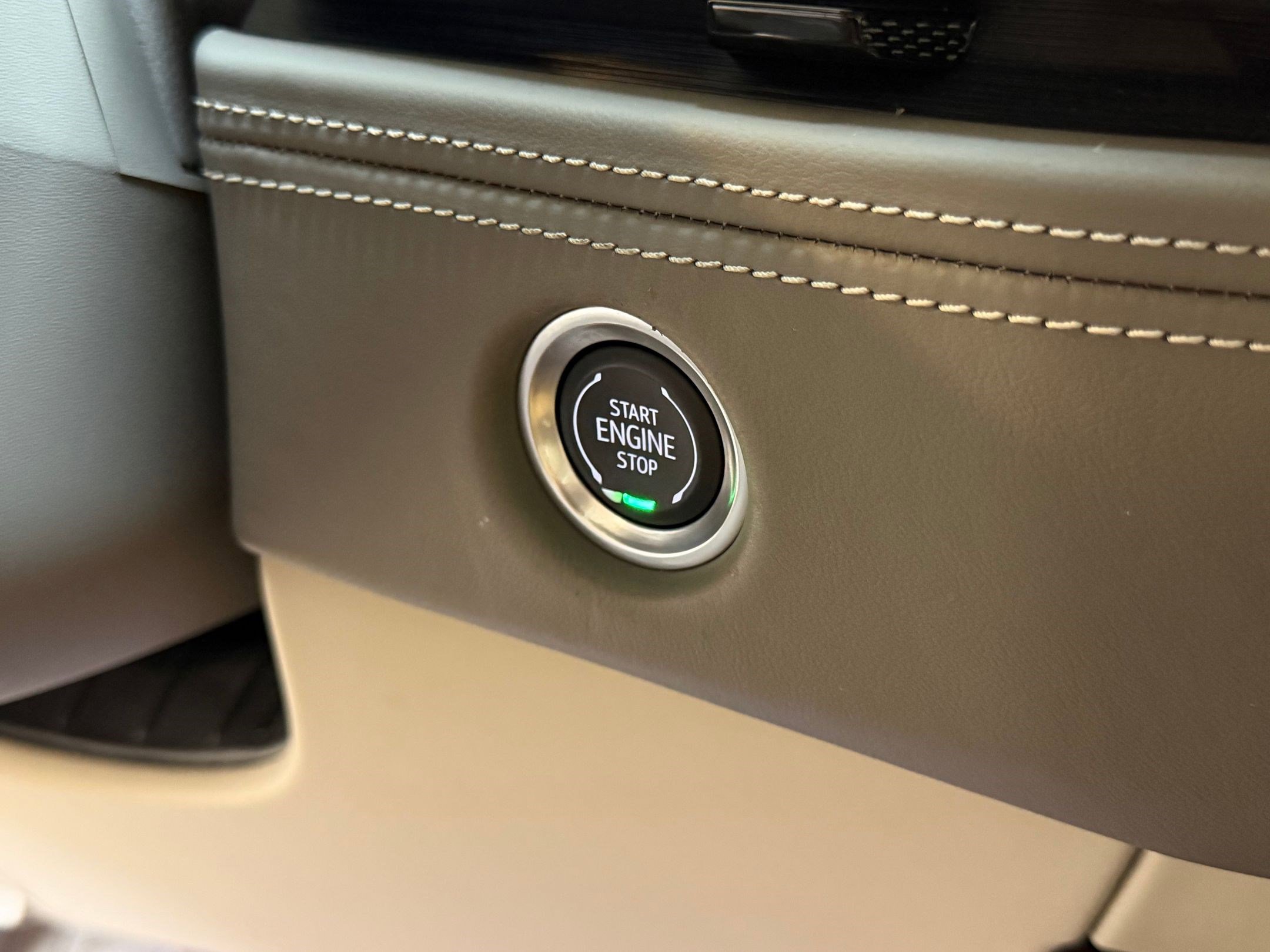 Certified 2025 Cadillac Escalade Sport Platinum image 47