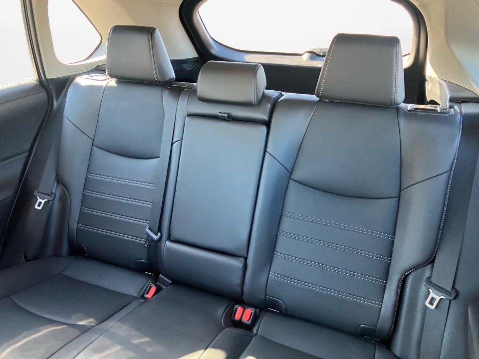 Used 2024 Toyota RAV4 XLE Premium image 15