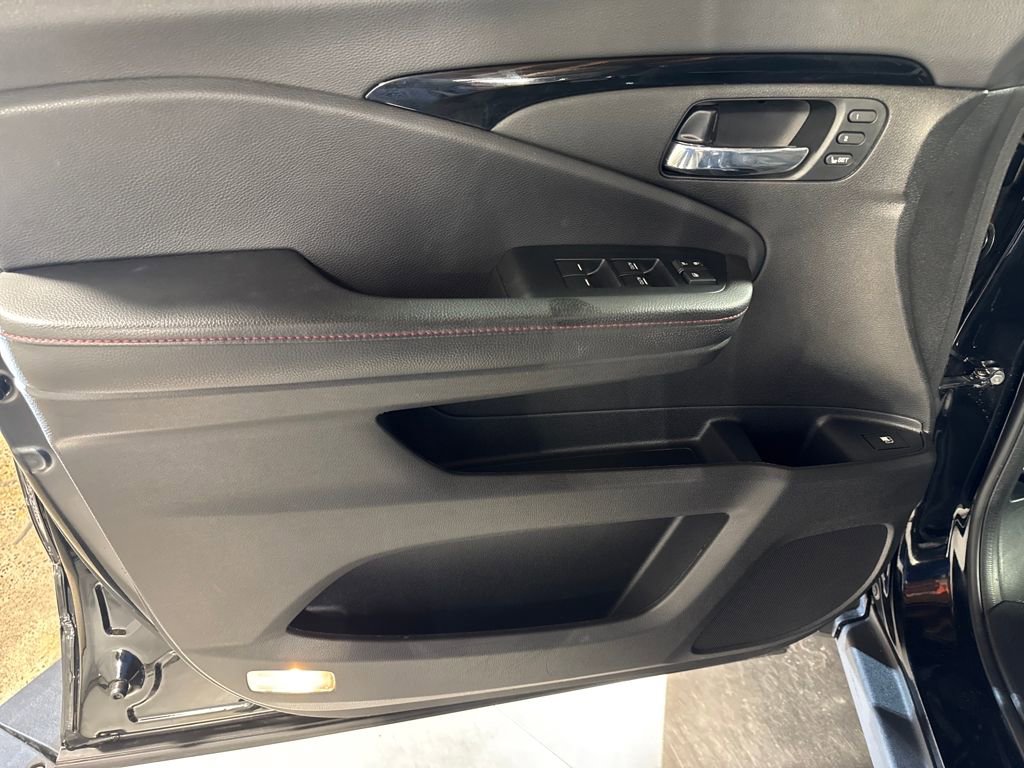 Certified 2023 Honda Ridgeline Black Edition image 7