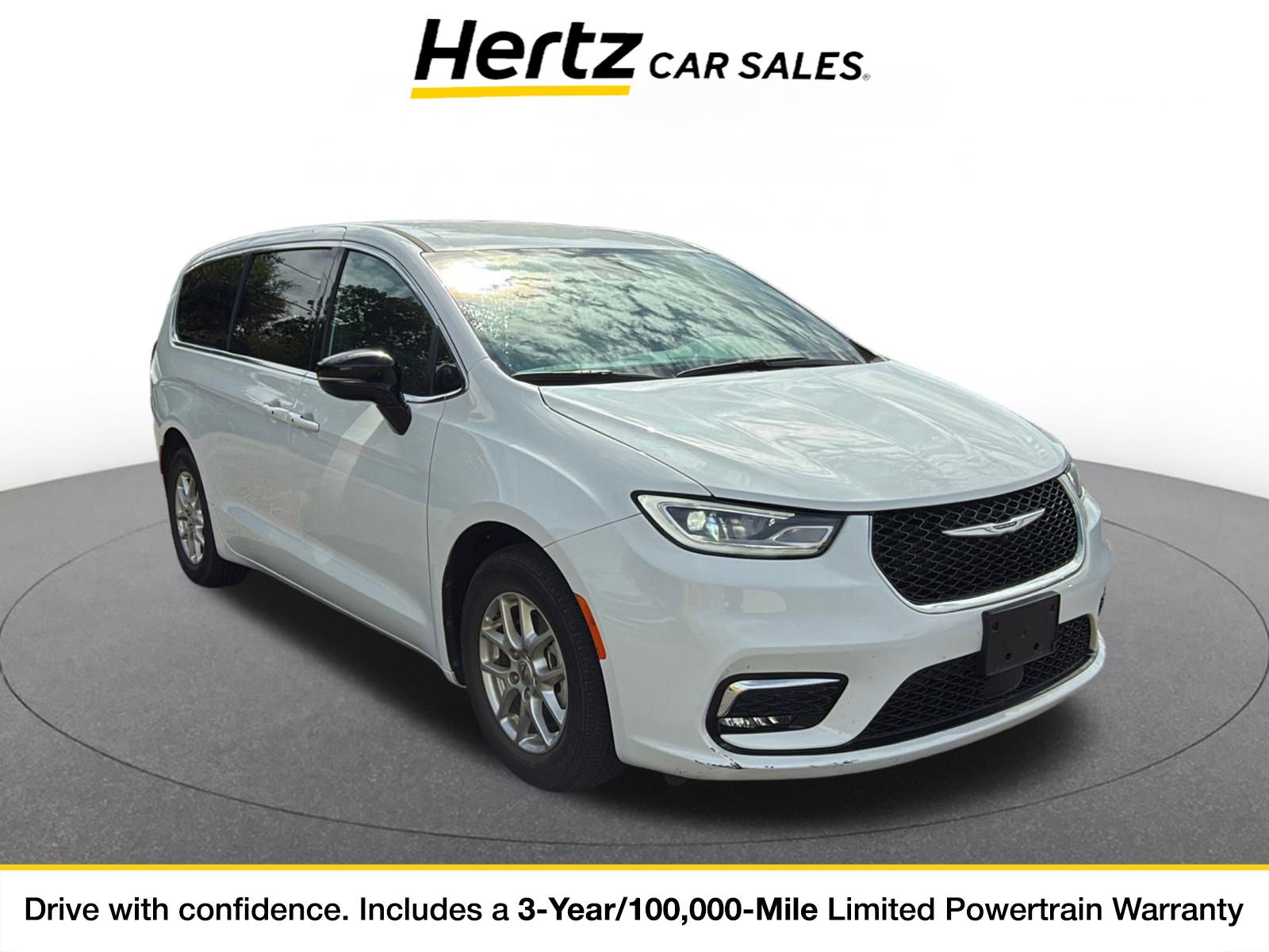 Used 2025 Chrysler Pacifica Select FWD image 1