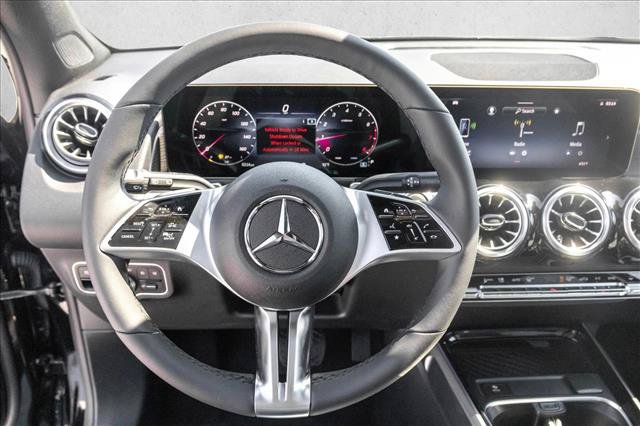 New 2026 Mercedes-Benz GLB 250 4MATIC image 17