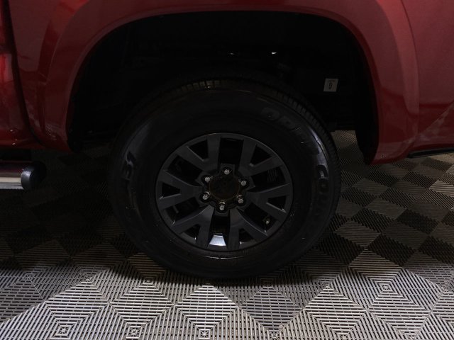 Used 2021 Toyota Tacoma SR5 w/ Technology Package AWD/4WD image 27